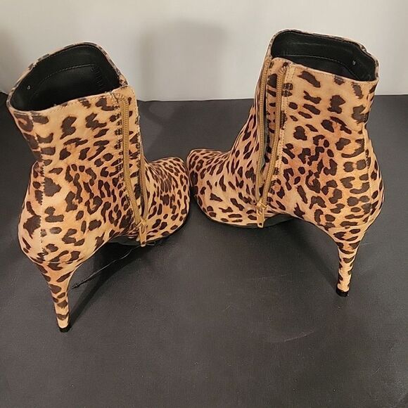 BRAND NEW EXPRESS LEOPARD PRINT SUEDE POINTED TOE WOMEN"S BOOT - Picture 15 of 16
